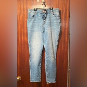 Old Navy Super Skinny Blue Jeans